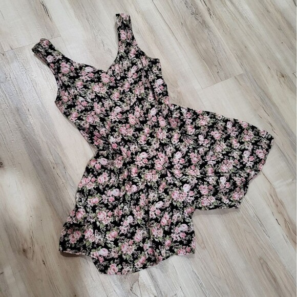 Live Life By Sanctuary Floral Romper Button Front Tie back Flowy Cottage Sz S - Picture 1 of 14